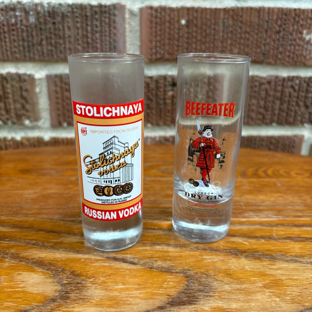 Shot glasses bundle STOLICHNAYA RUSSIAN VODKA and Liquor Shot Glass BEEFEATER